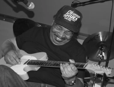 Έφυγε από τη ζωή σε ηλικία 88 ετών ο Ματ Μέρφι - Ο κιθαρίστας-θρύλος των Blues Brothers